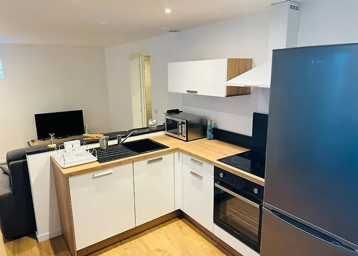 Bel Appartement Renove 3 Chambres - Proche Centre *