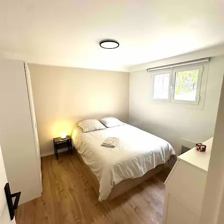 Appartement Renove 3 Chambres Avec Parking A Nice *
